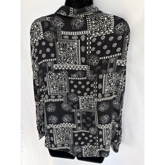 12th Tribe Scarf Print Button Down Shirt Size S Relaxed Fit Long Sleeve Black 90 - Picture 4 of 8